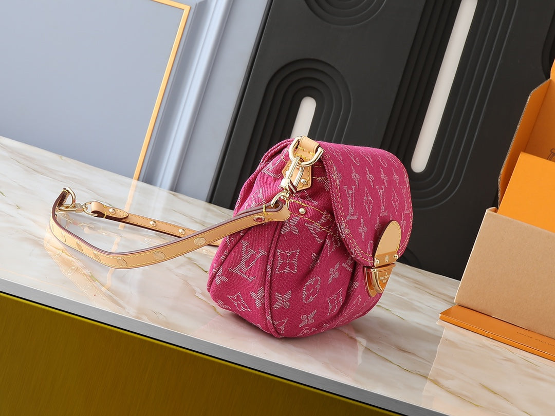 165NB118BDE Stylish bag
