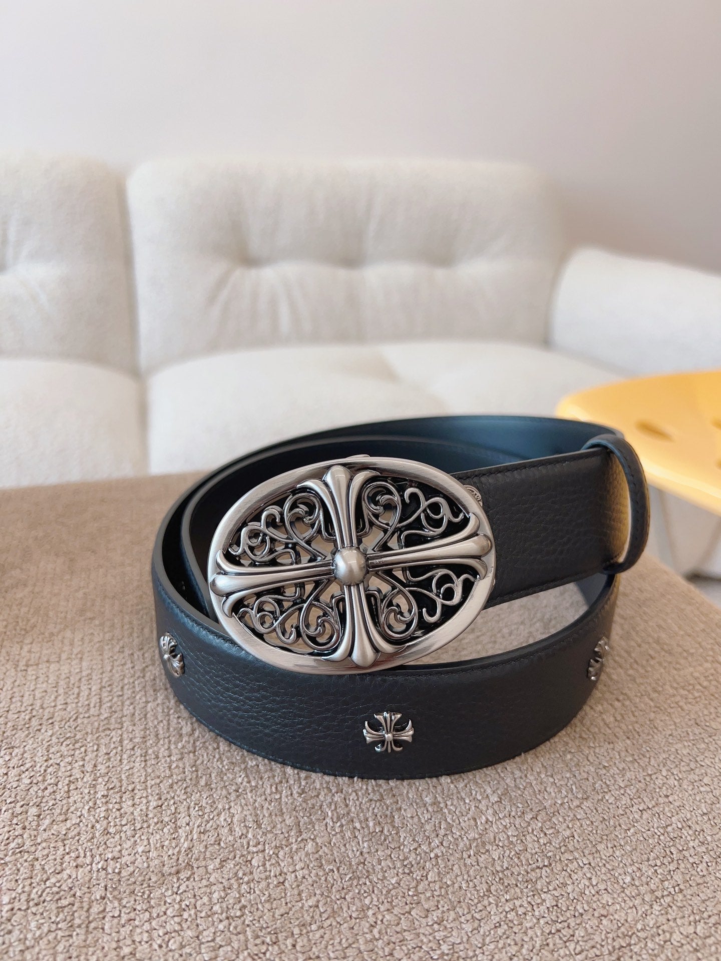 255RA15PDE Stylish  High quality belt With full package