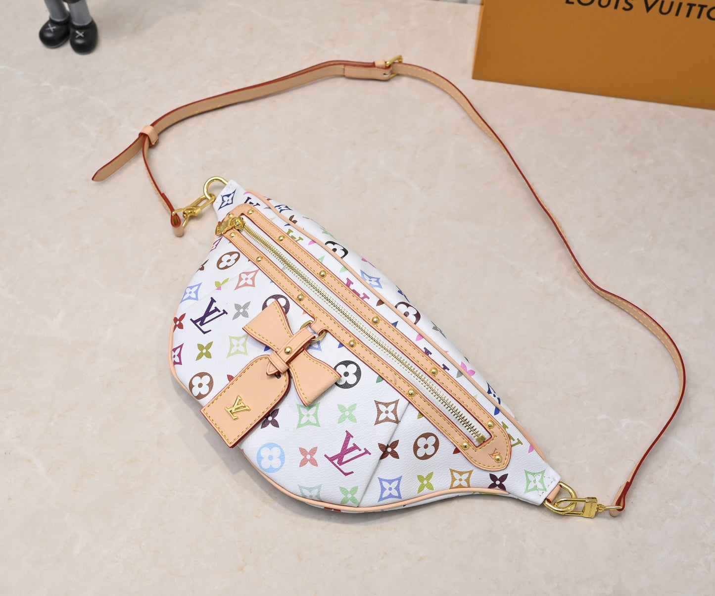 2WE10BDE Stylish leather bag