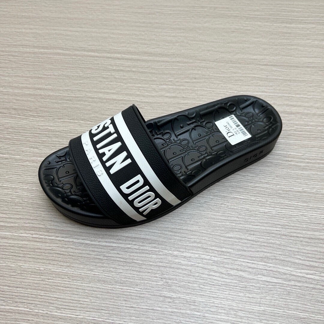 5LD212ZDE Stylish Slippers