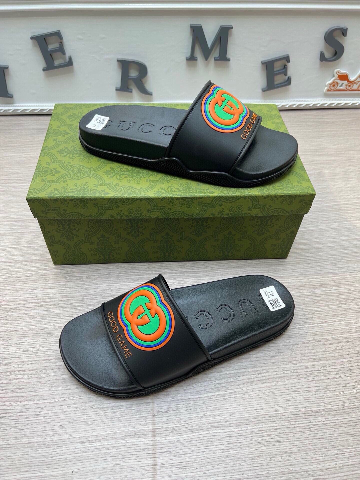 54B113ZDE Stylish slippers