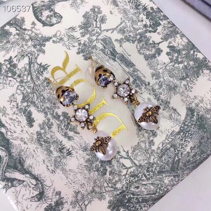 1YB137EDE Stylish Earrings