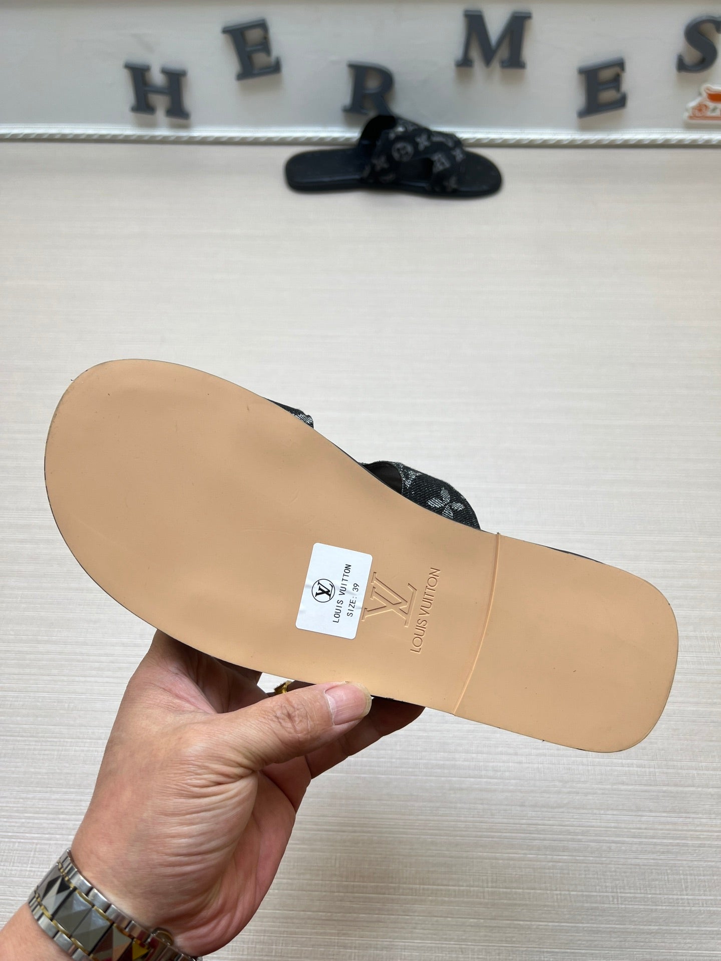 54E28ZDE Stylish slippers