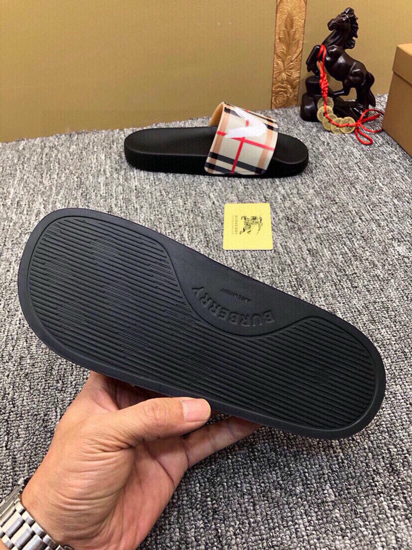 535ZR257ZDE Stylish Slippers