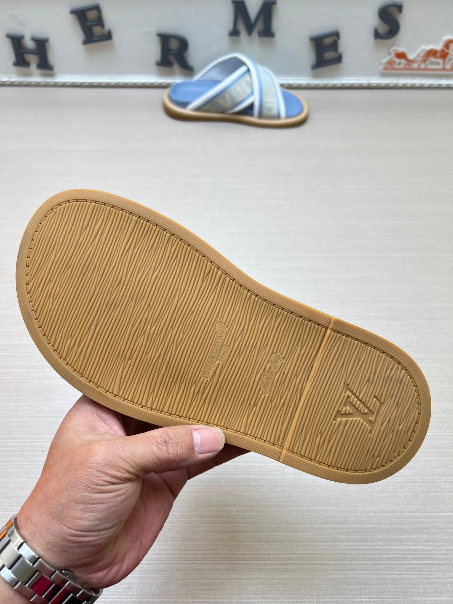 535ZE270ZDE Stylish Slippers