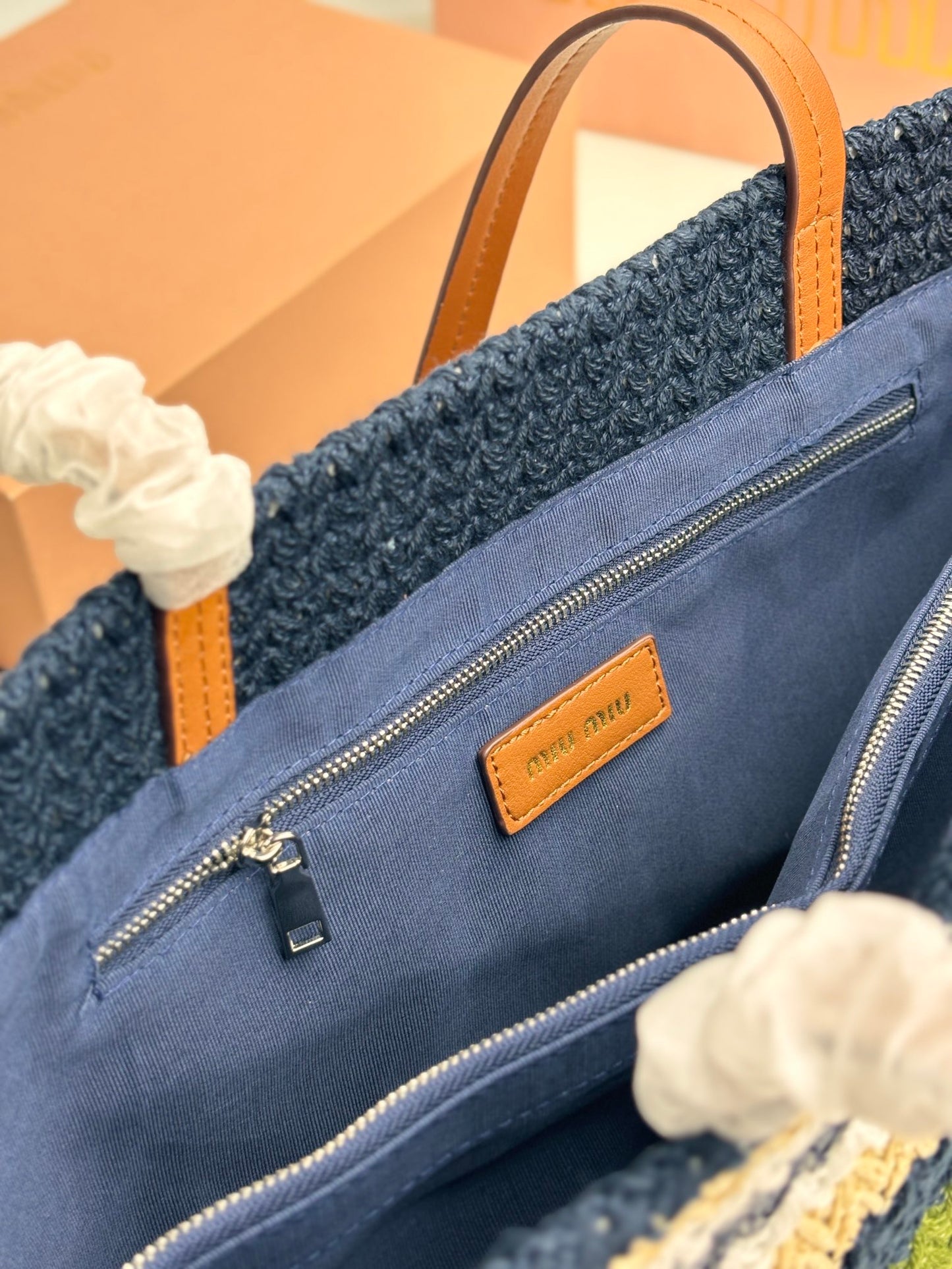 1XA78BDE Stylish Woven Bag