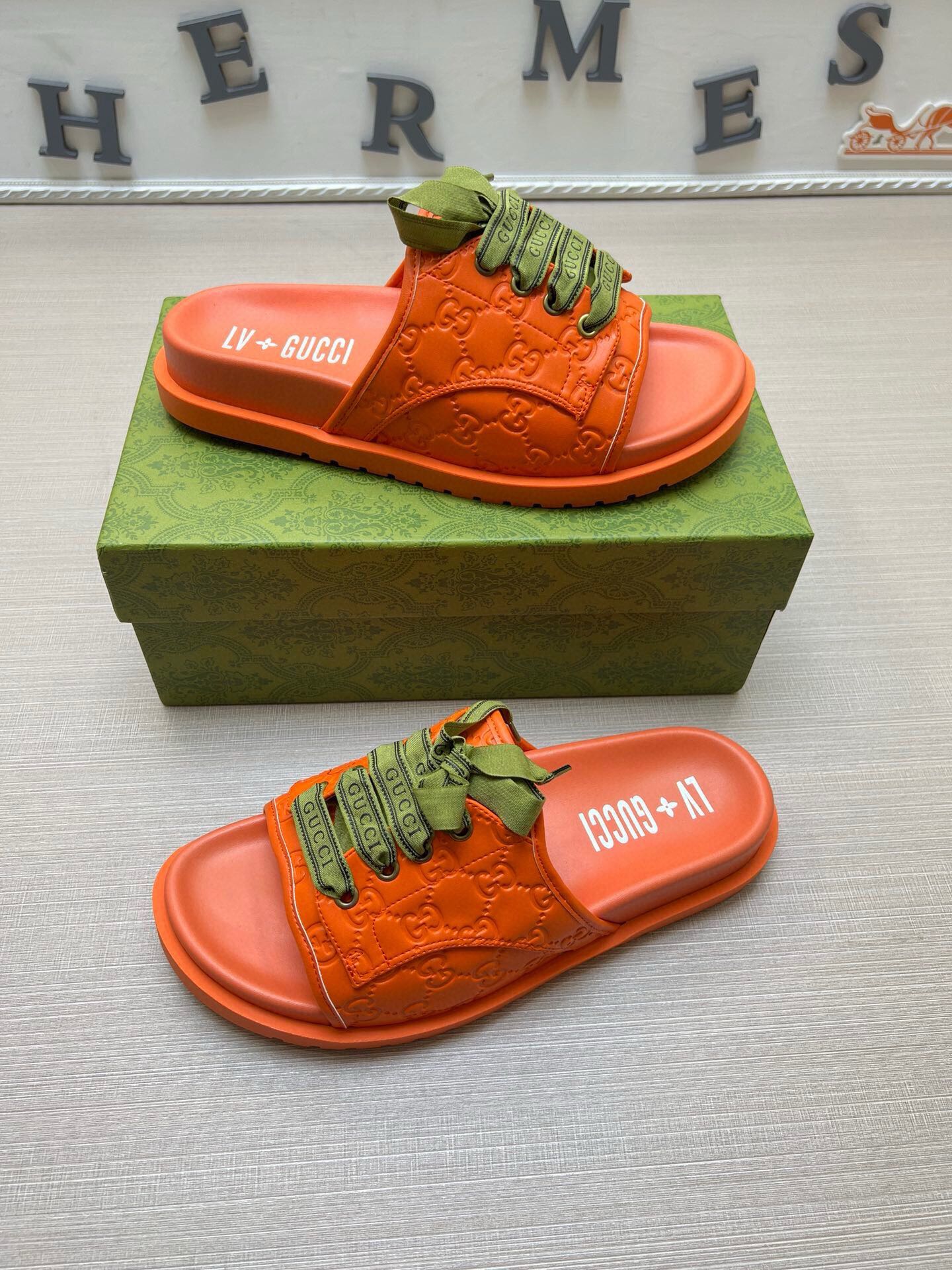 54B16ZDE Stylish slippers