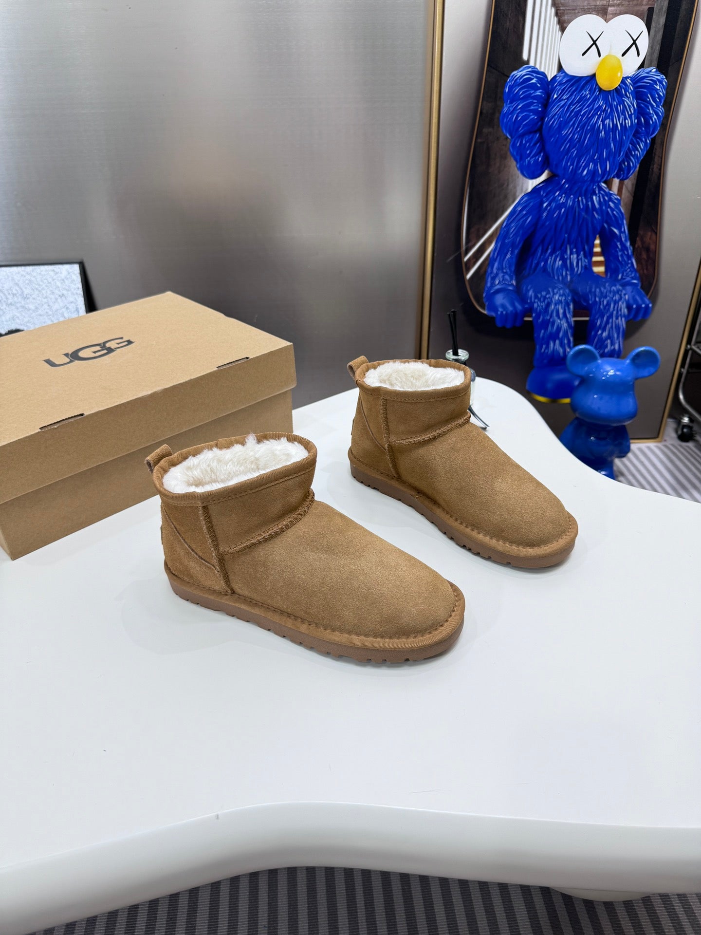 1LU10ZDE Stylish snow boots