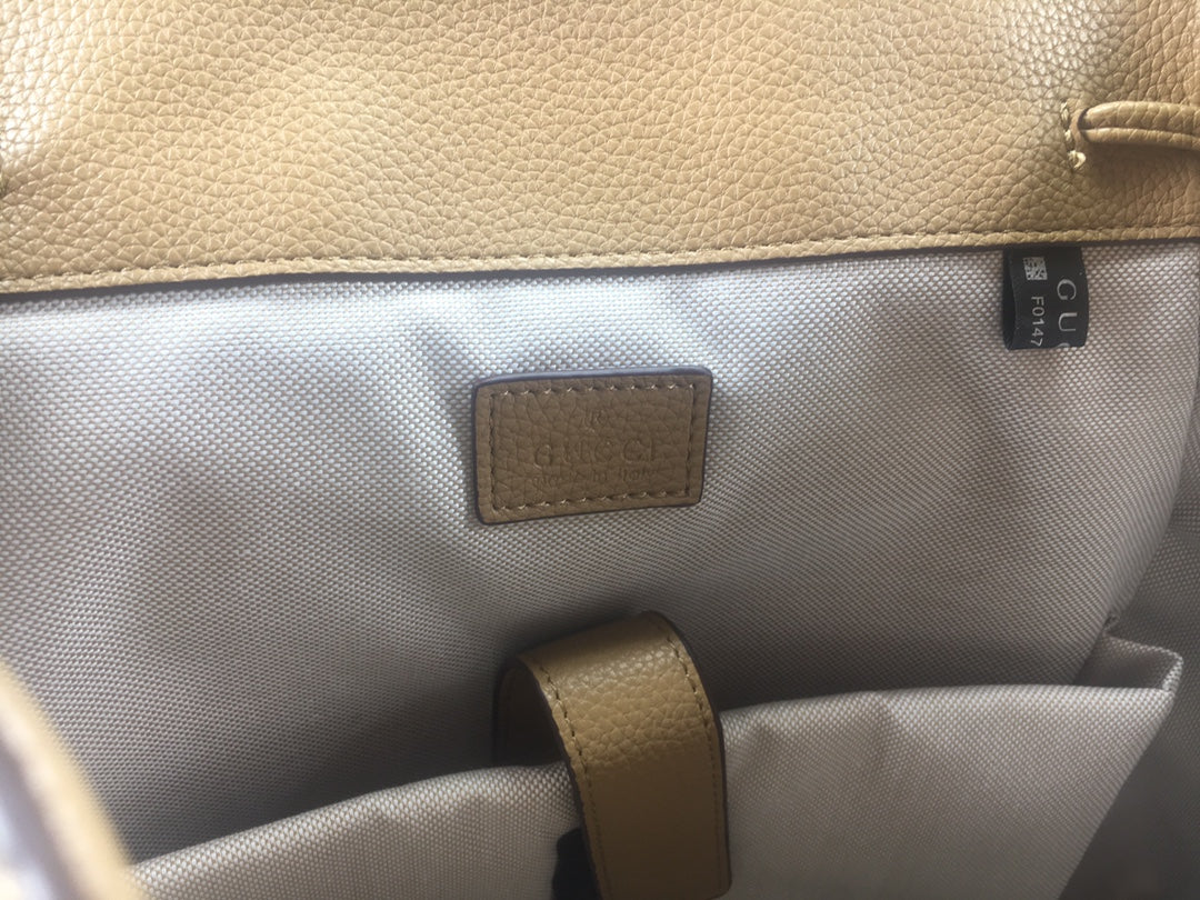 15RB113BDE Stylish leather bag