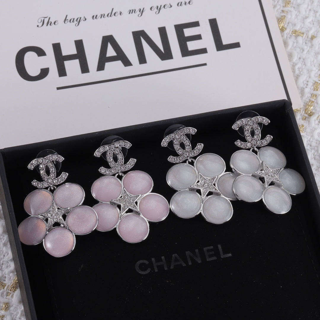 14C1085EDE Stylish Earrings