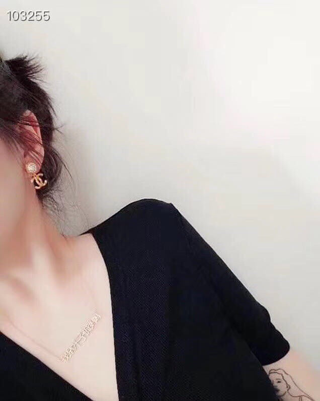 1YC140EDE Stylish Earrings