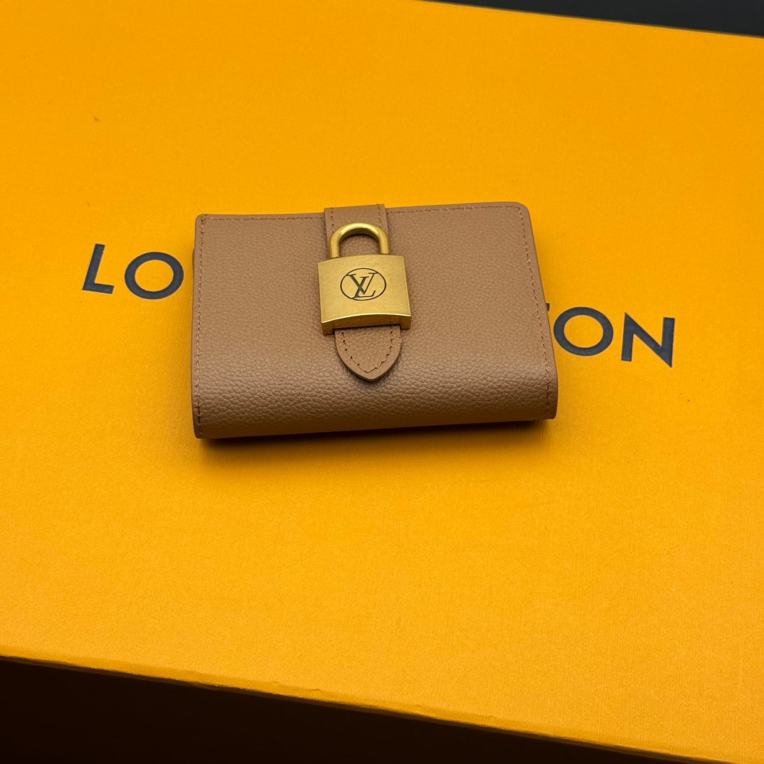155NE82BDE Stylish leather bag