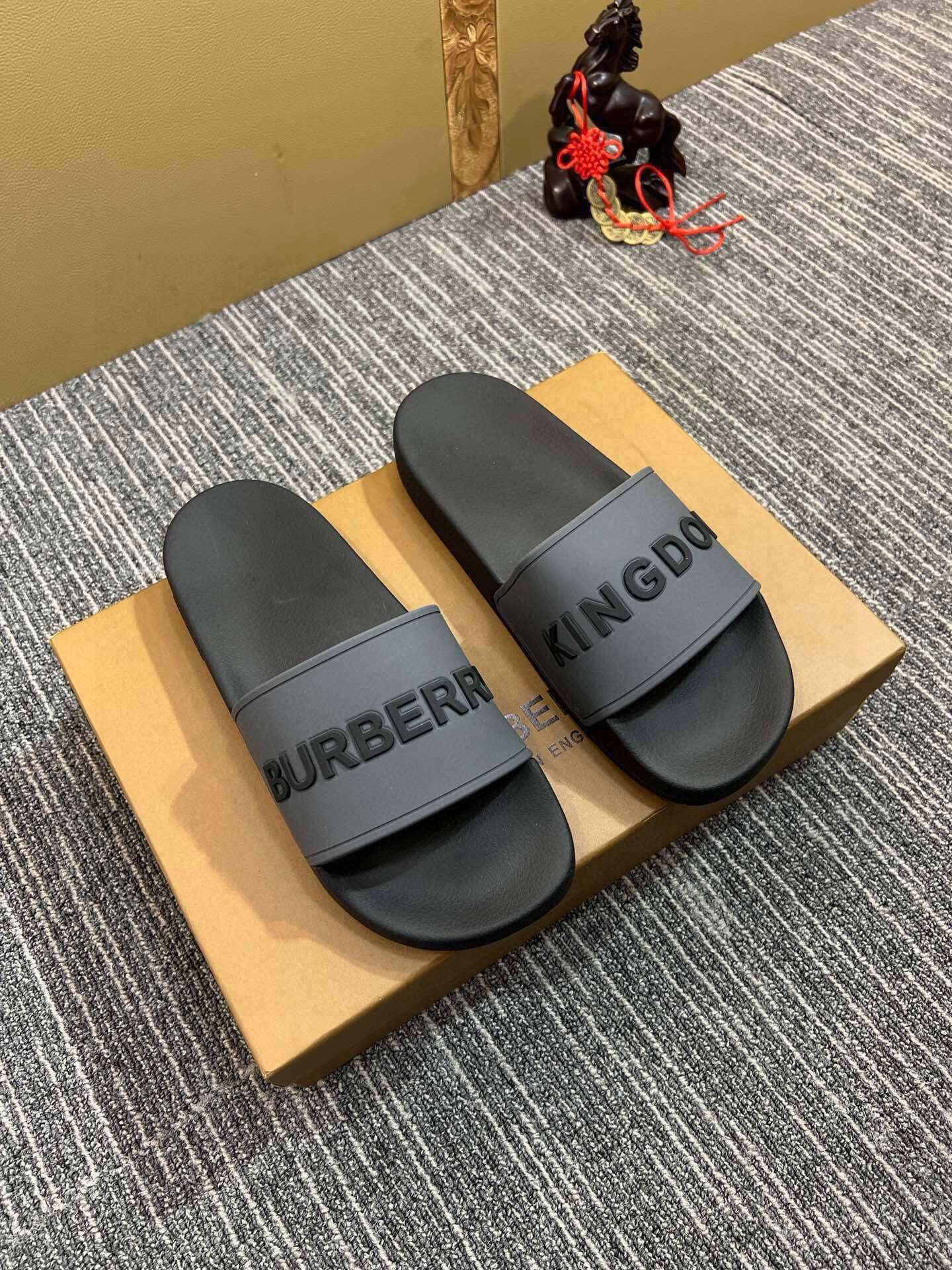 535ZR254ZDE Stylish Slippers