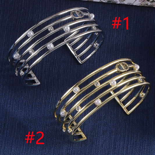 14D418KDE Stylish Bracelets