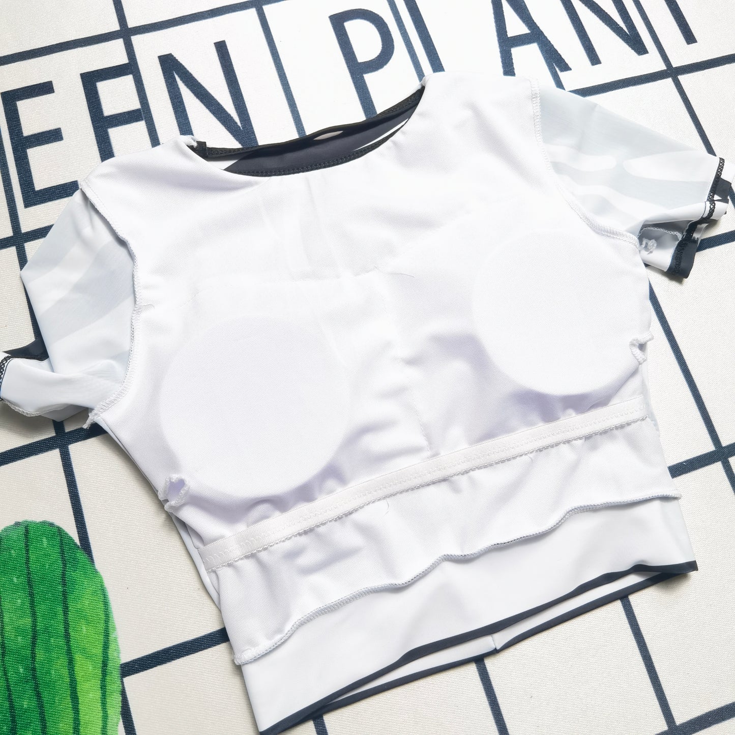 14A151YDE Stylish Long sleeve swimsuit
