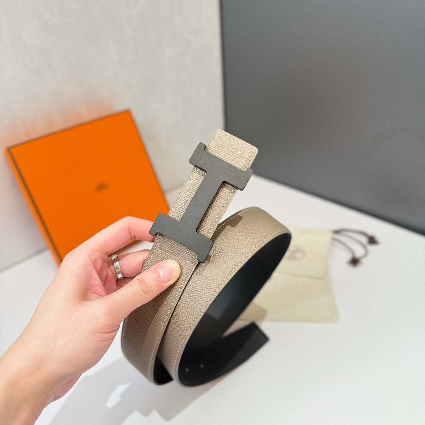 155RH231PDE Stylish  High quality belt With full package