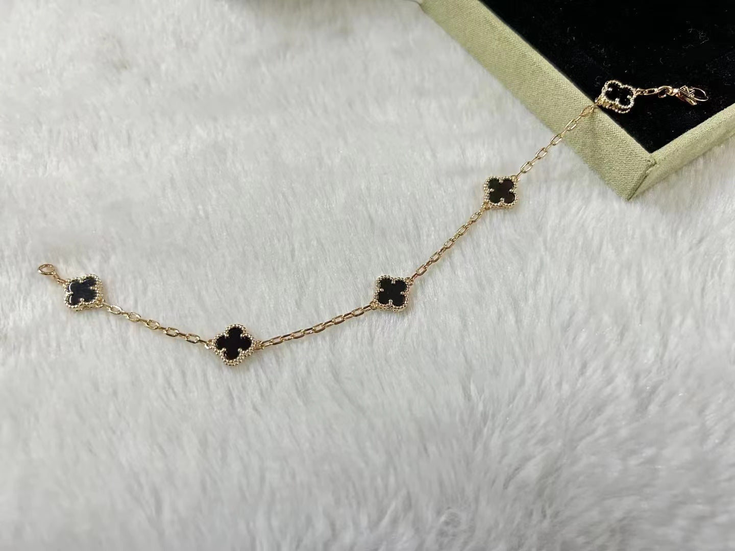 5XVA183KDE Stylishbracelets 6 flowers mini size 0.9cm flower