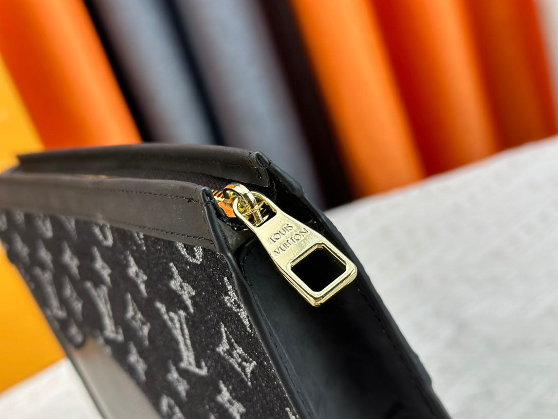 1XE397BDE Stylish leather bag