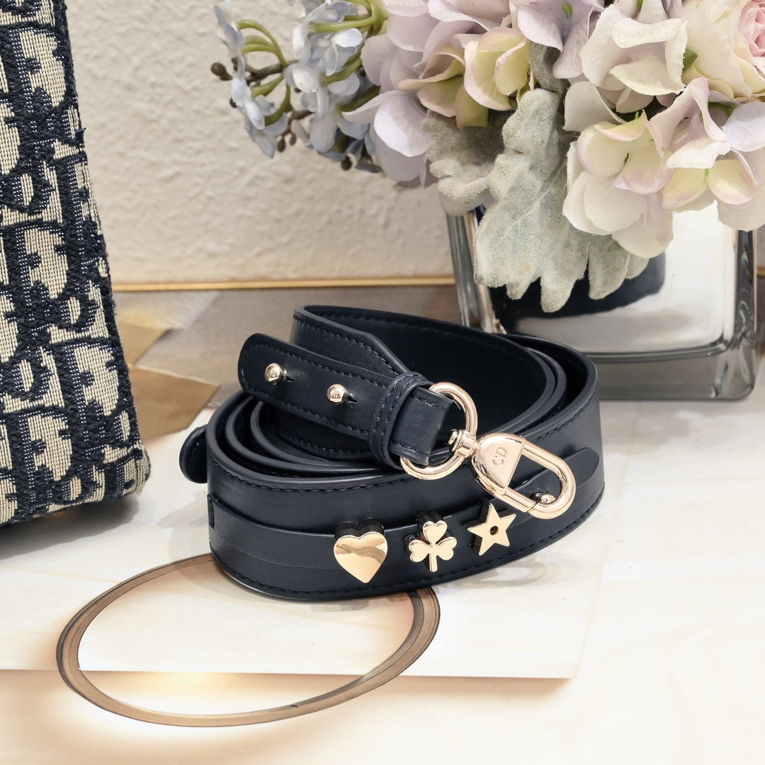 1XD439BDE Stylish embroidery bag