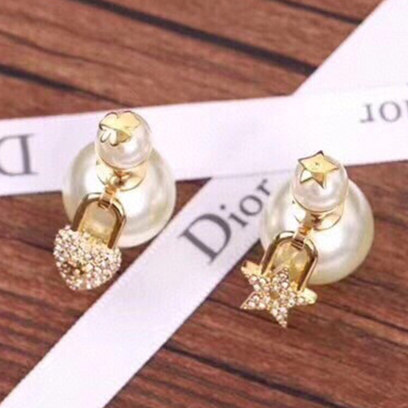 1YD220EDE Stylish Earrings