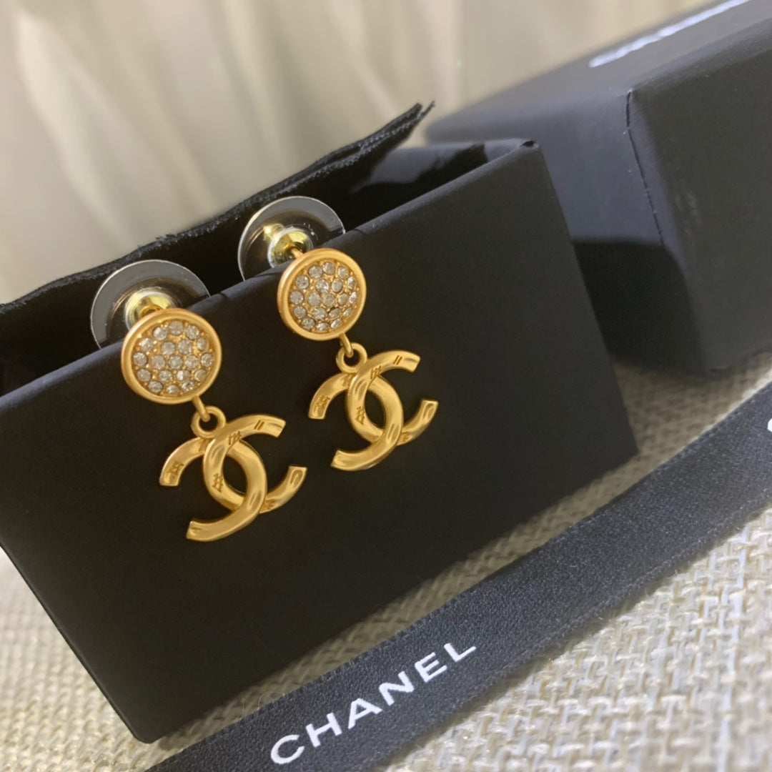 14C75EDE Stylish Earrings