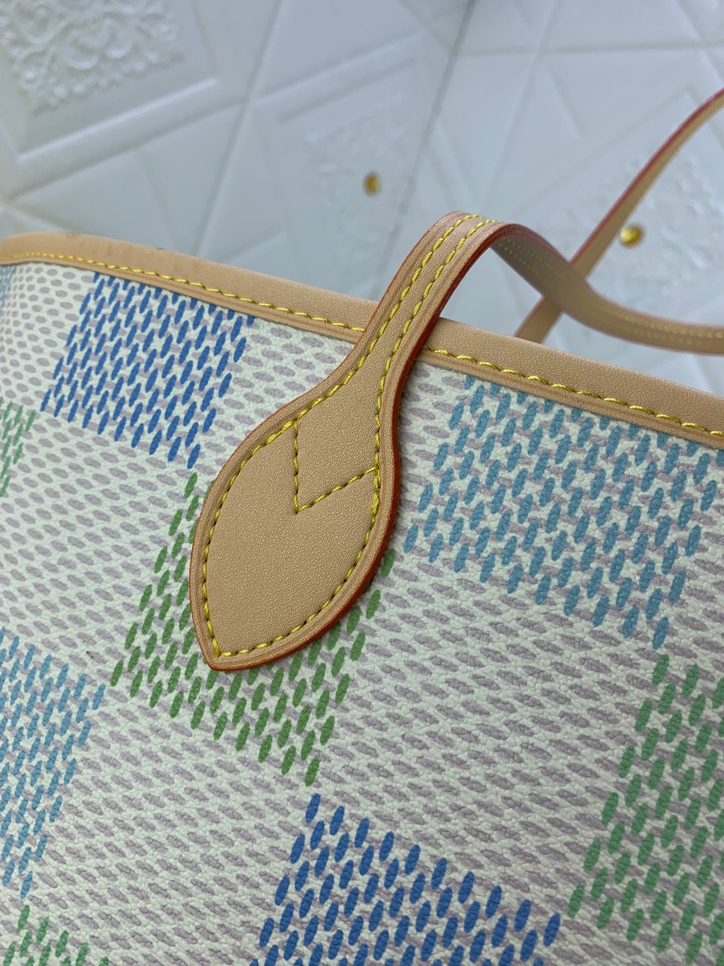 2XE341BDE Stylish leather bag 