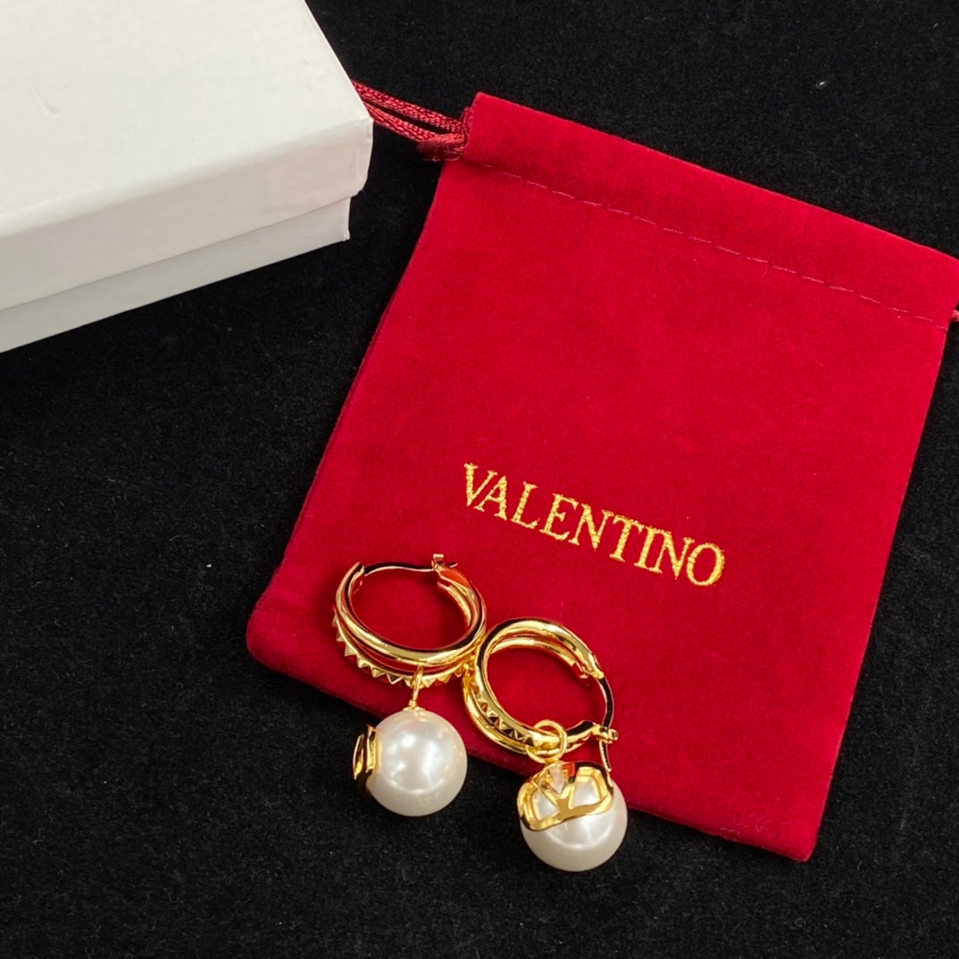 1YVL291EDE Stylish Earrings