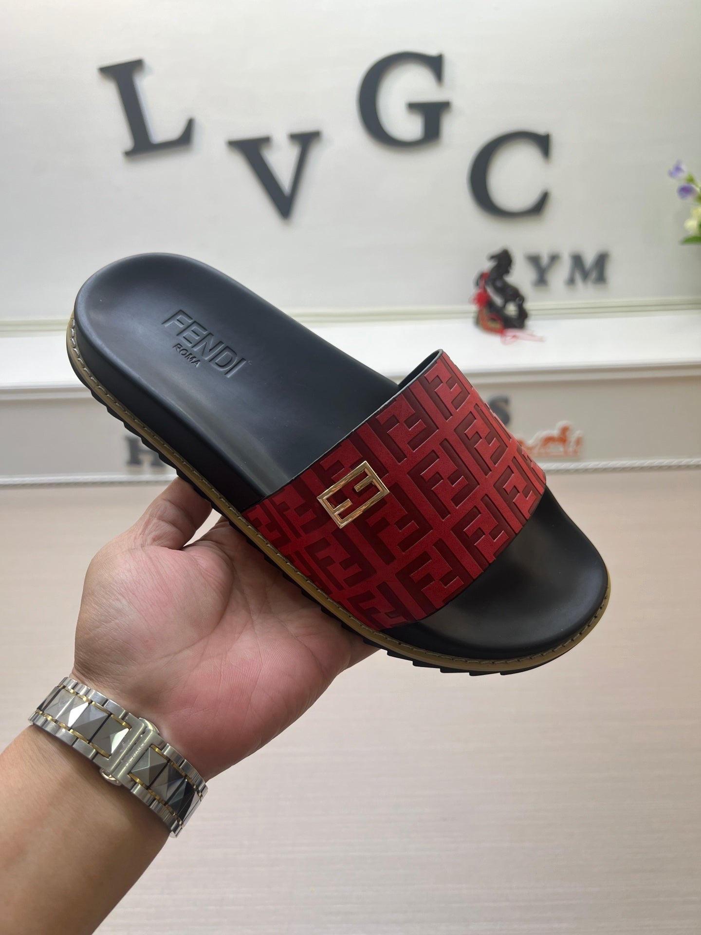 54F121ZDE Stylish slippers