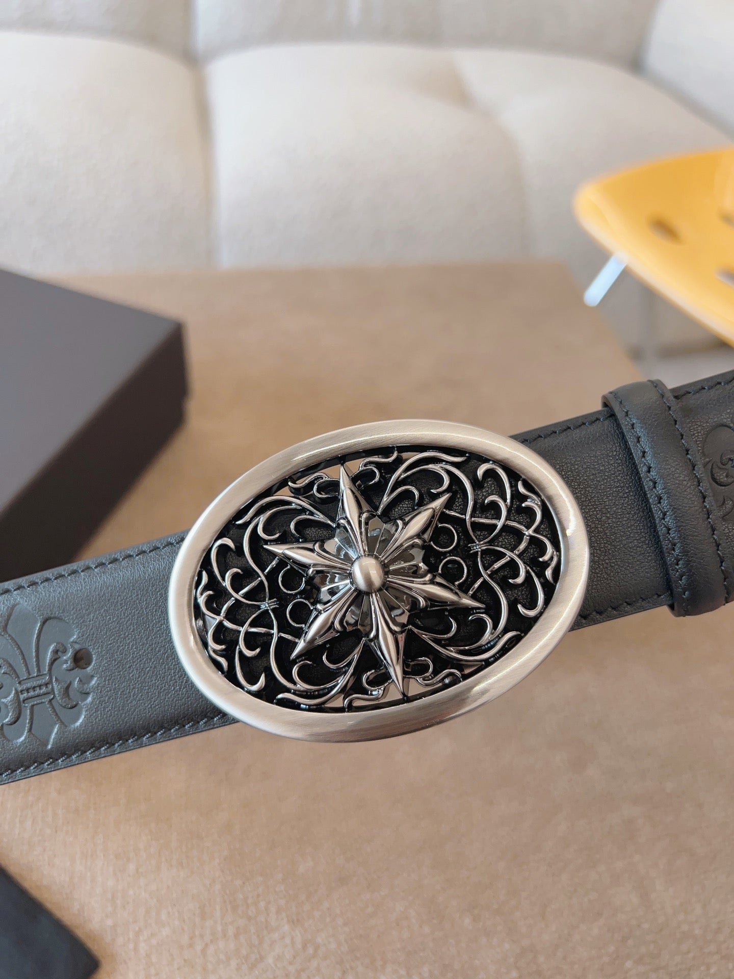 255RA17PDE Stylish  High quality belt With full package