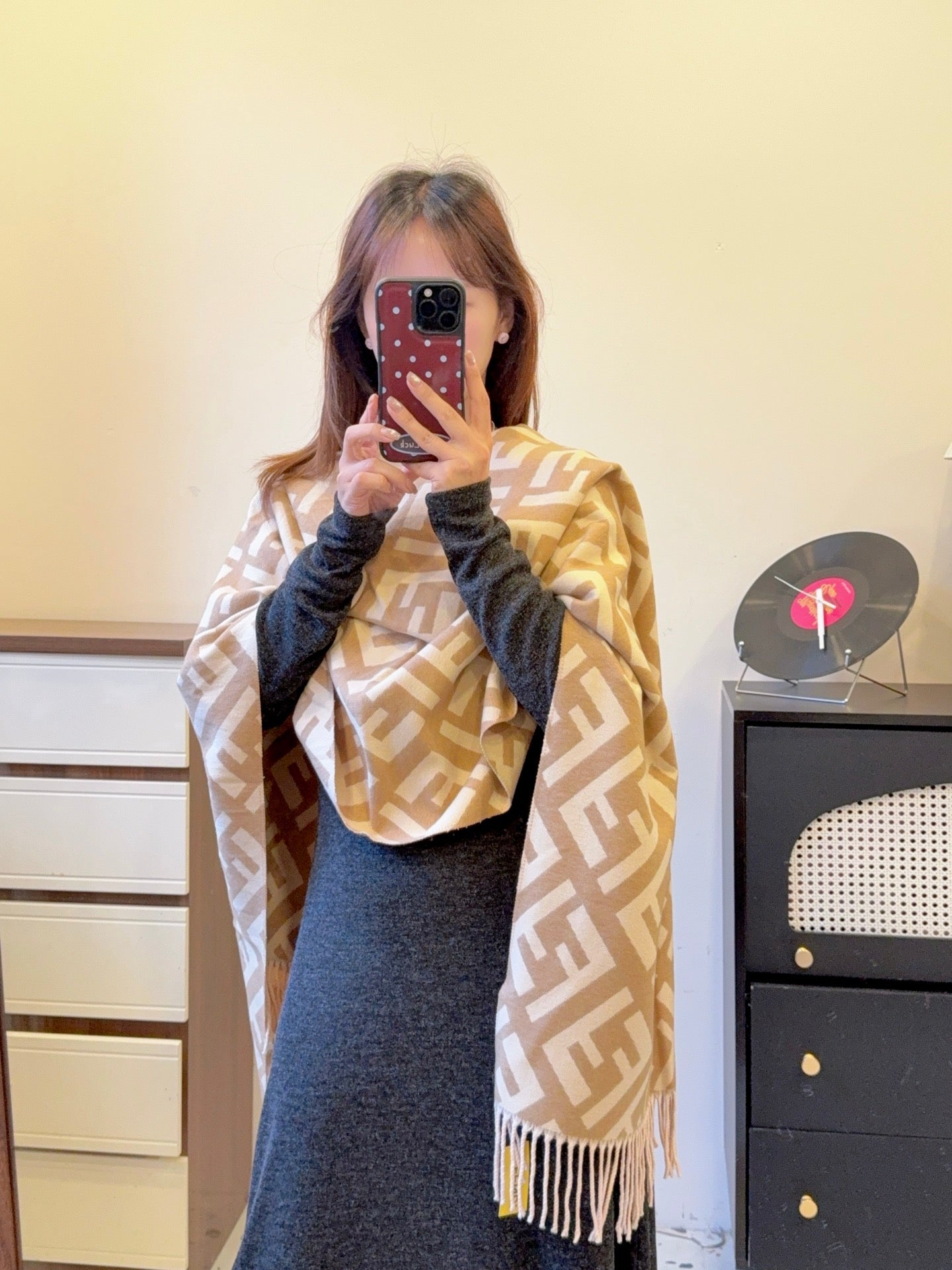 185ZF29WDE Stylish Winter Scarves