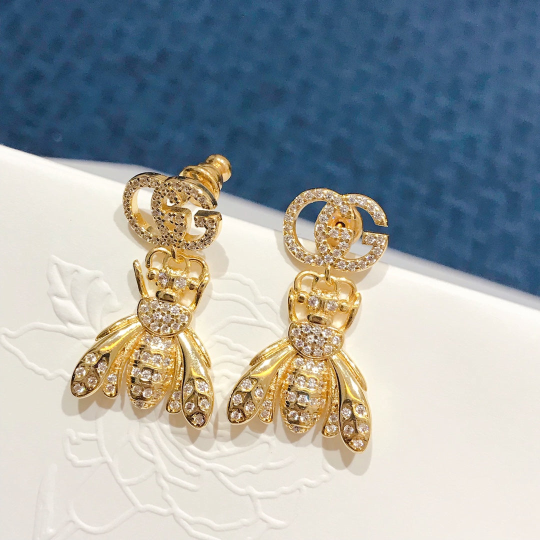 1YB470EDE Stylish Earrings