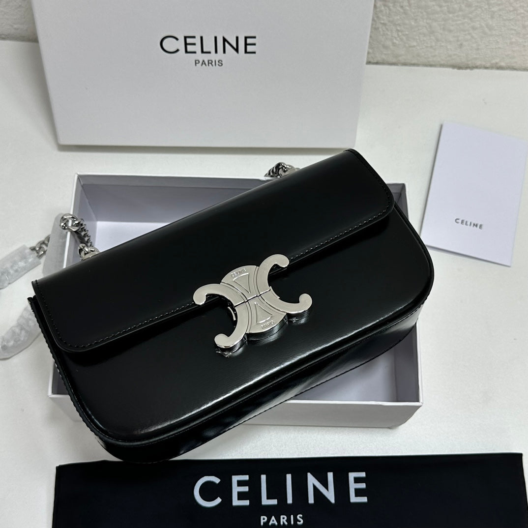 1XCL286BDE Stylish leather bag 