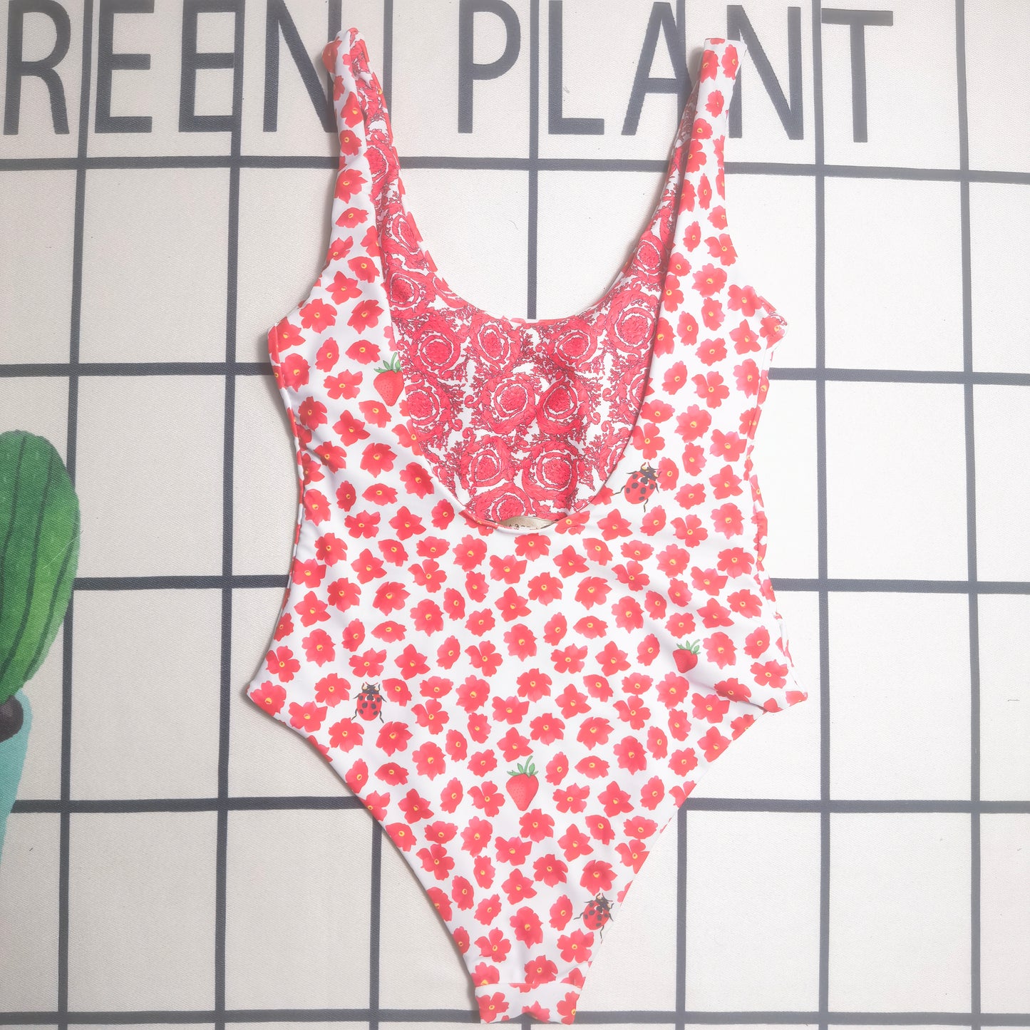135ZV302YDE Stylish Bikini swimsuit