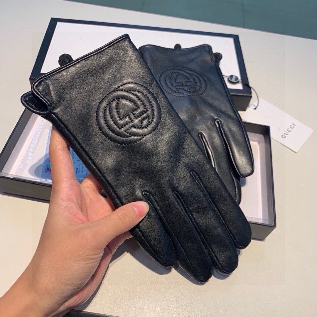 14B16SDE Stylish sheepskin gloves