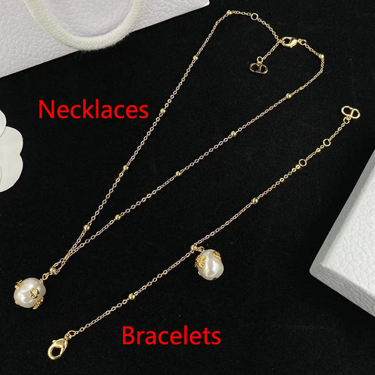 1YD405XDE Stylish  Bracelets Necklaces