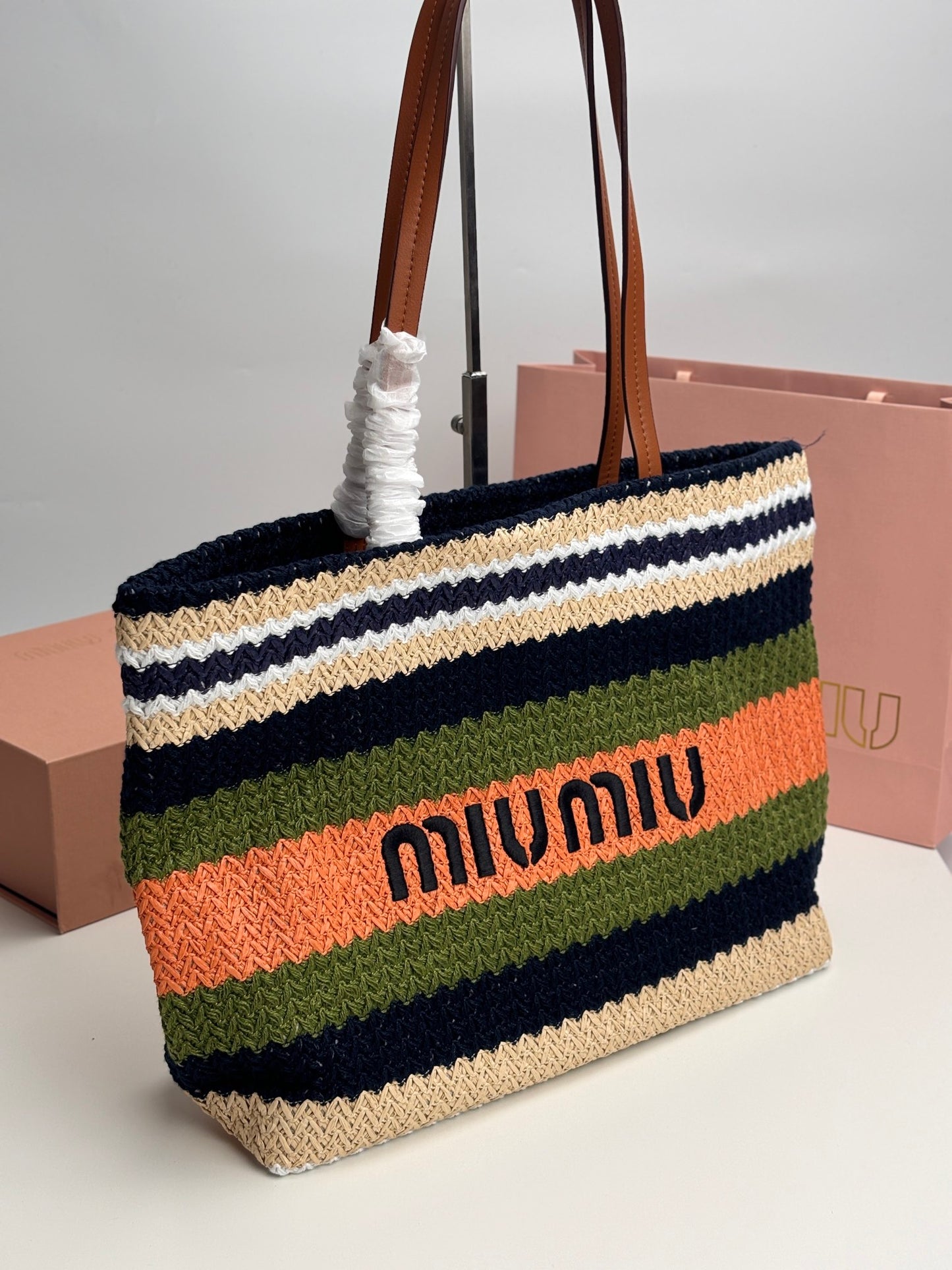 1XA78BDE Stylish Woven Bag