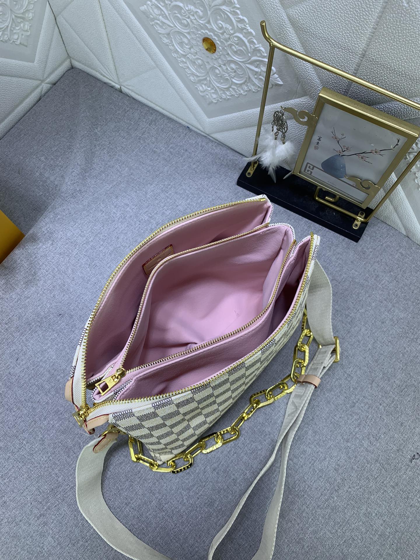 2XE40BDE Stylish leather bag 