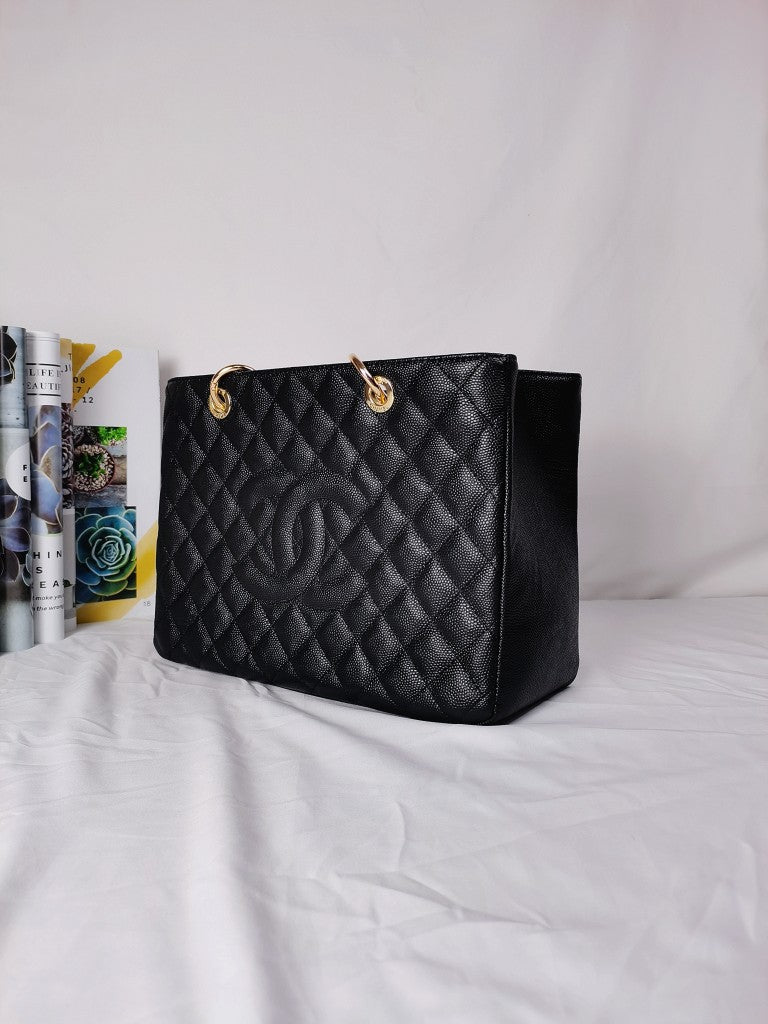 4XC20BDE Stylish leather bag 