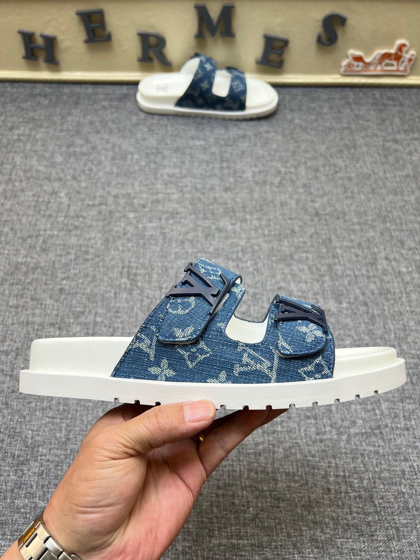 535RE2ZDE Stylish Slippers shoes
