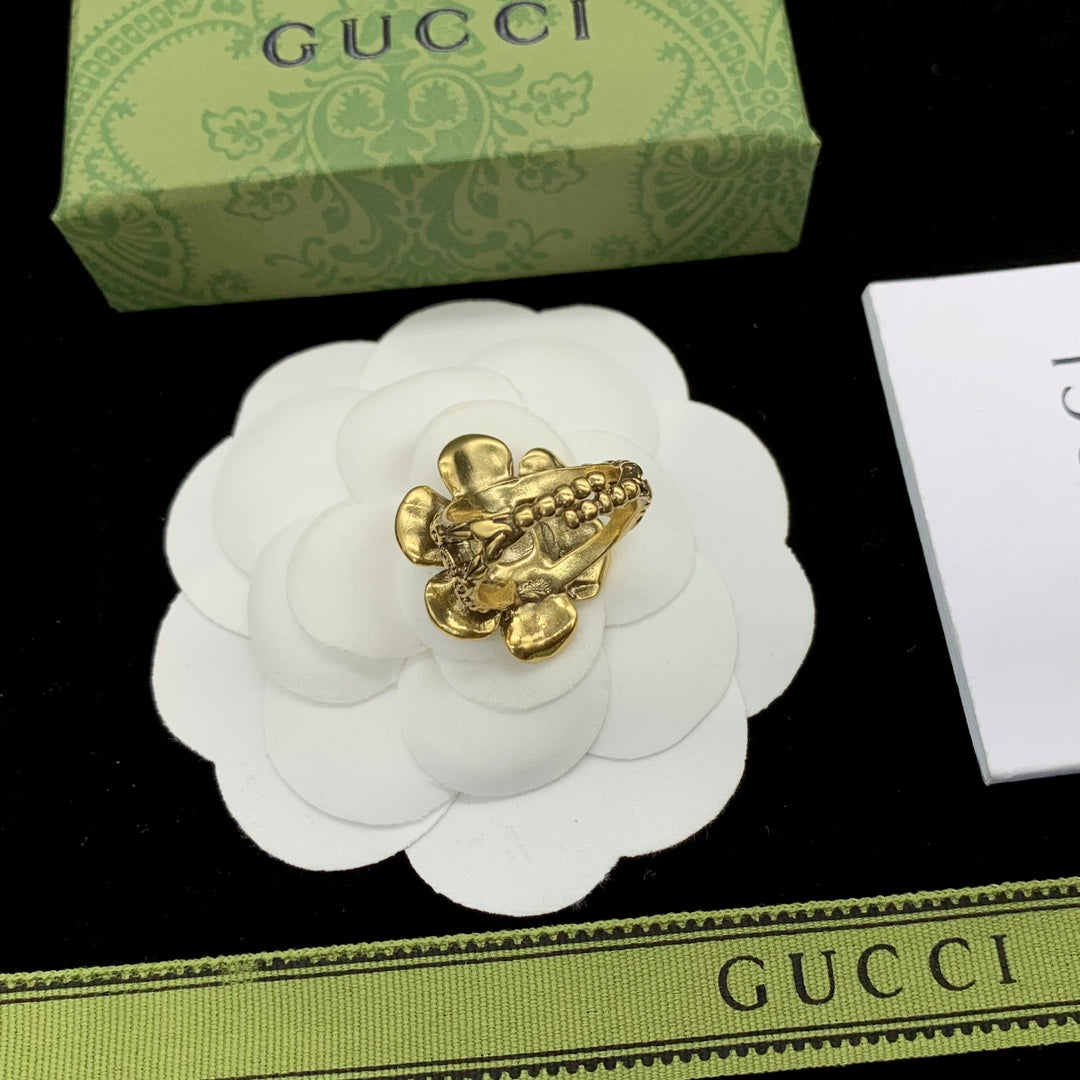 14B343XDE Stylish Earrings Rings Bracelets
