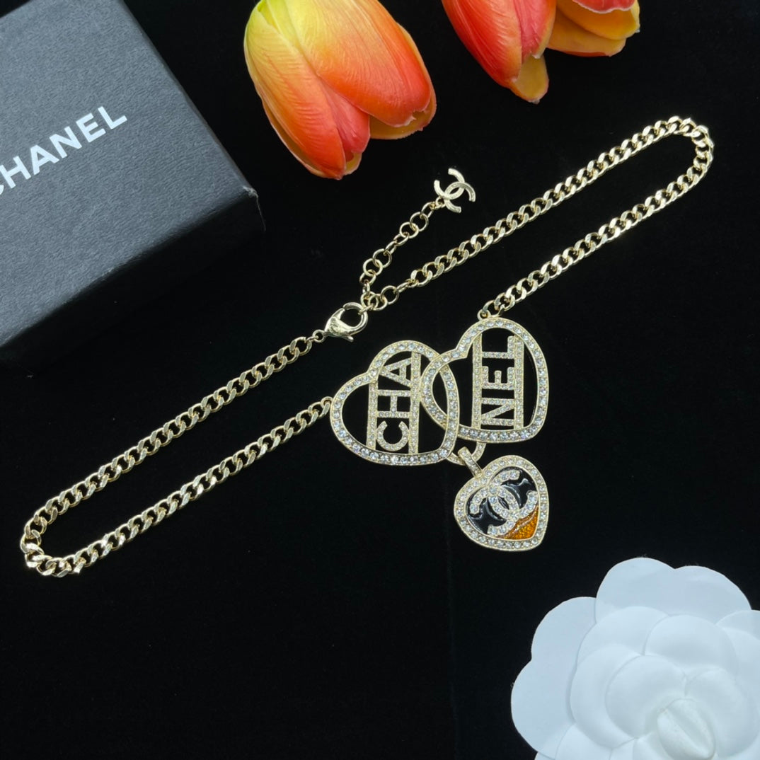 14C921XDE Stylish Necklaces