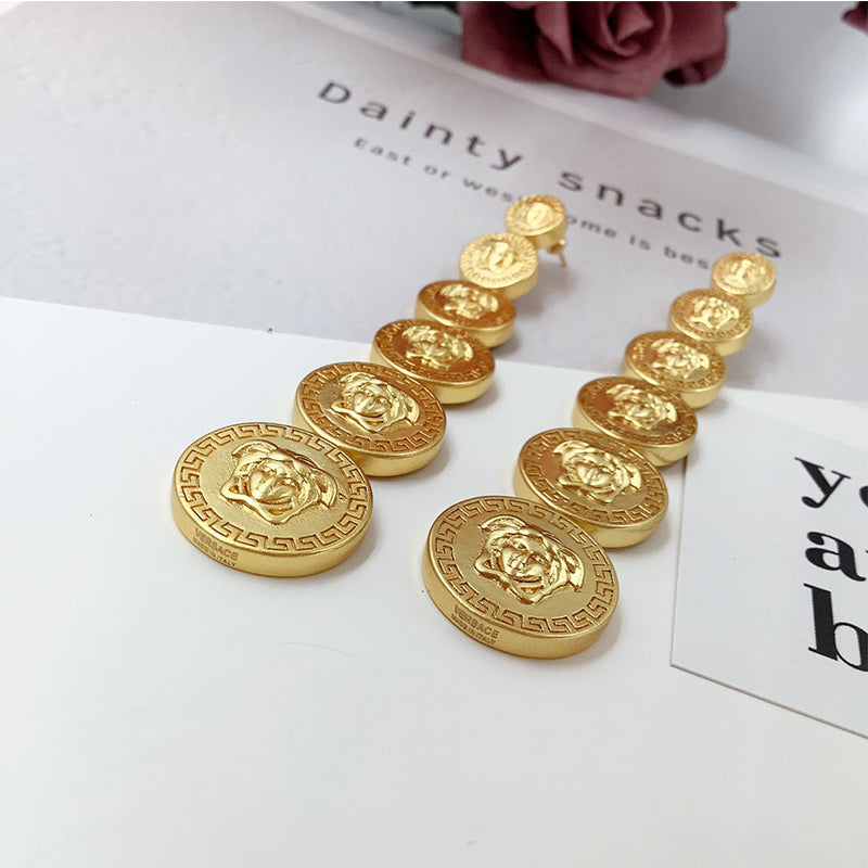 3V158EDE Stylish Earrings