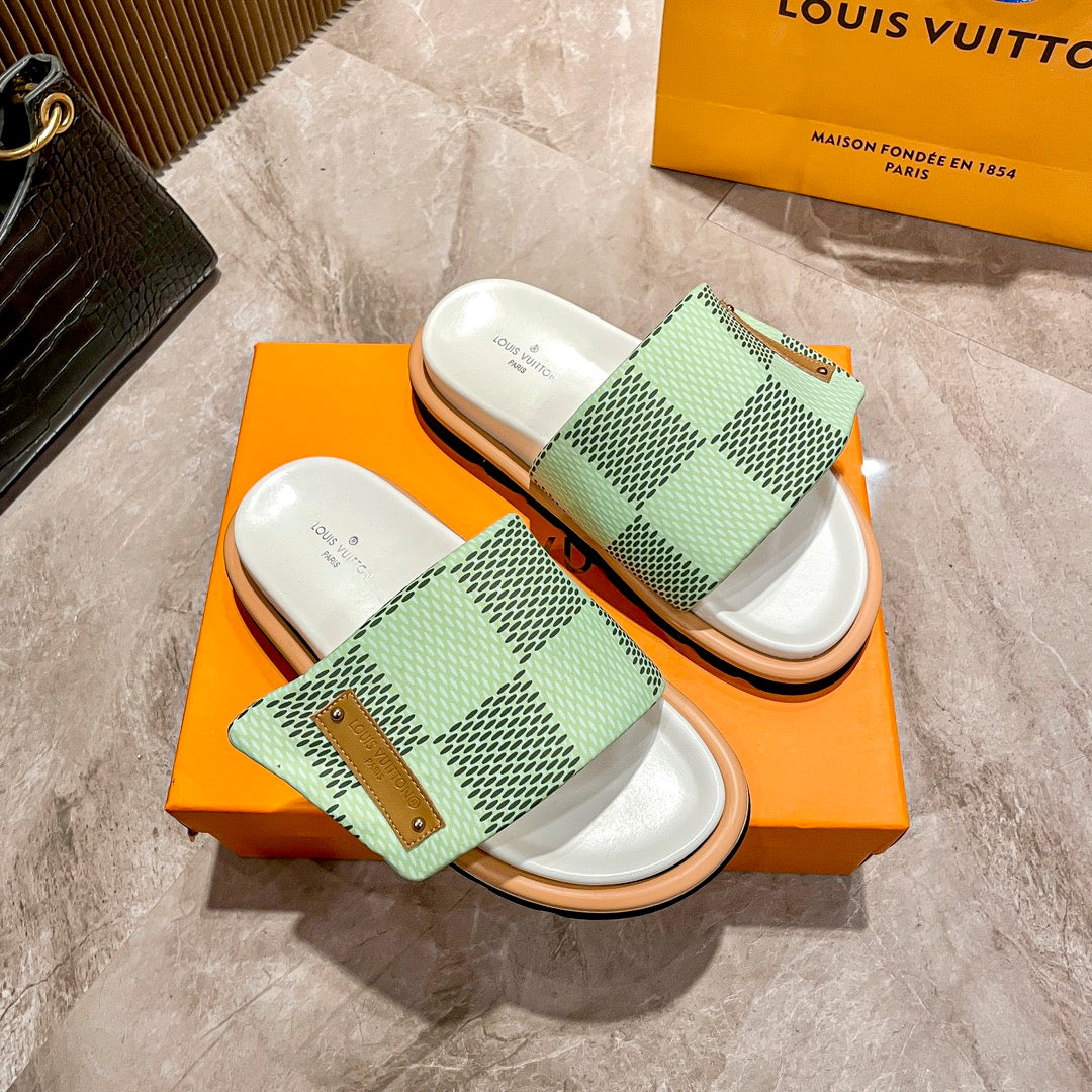 14E211ZDE Stylish Slippers