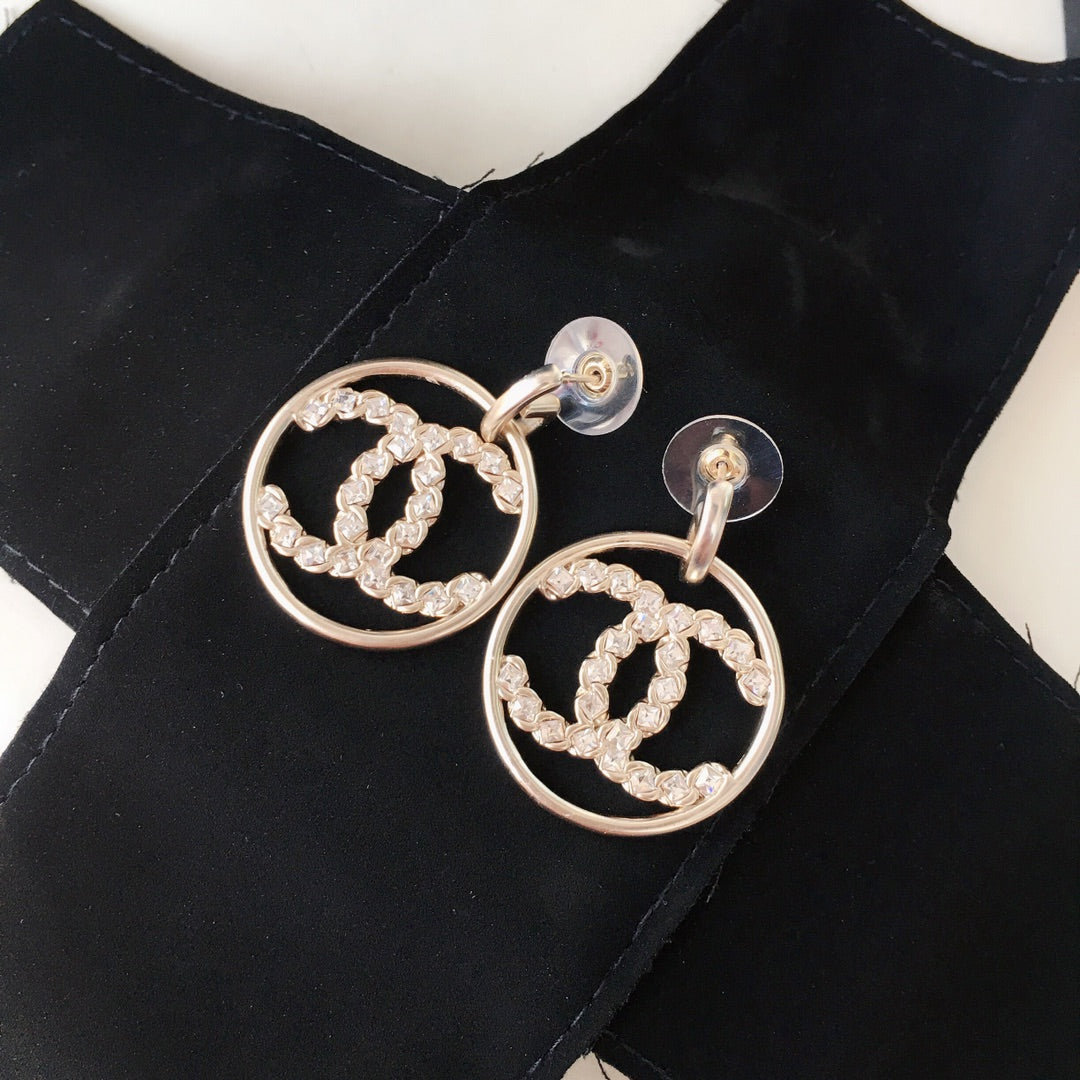 14C69EDE Stylish Earrings