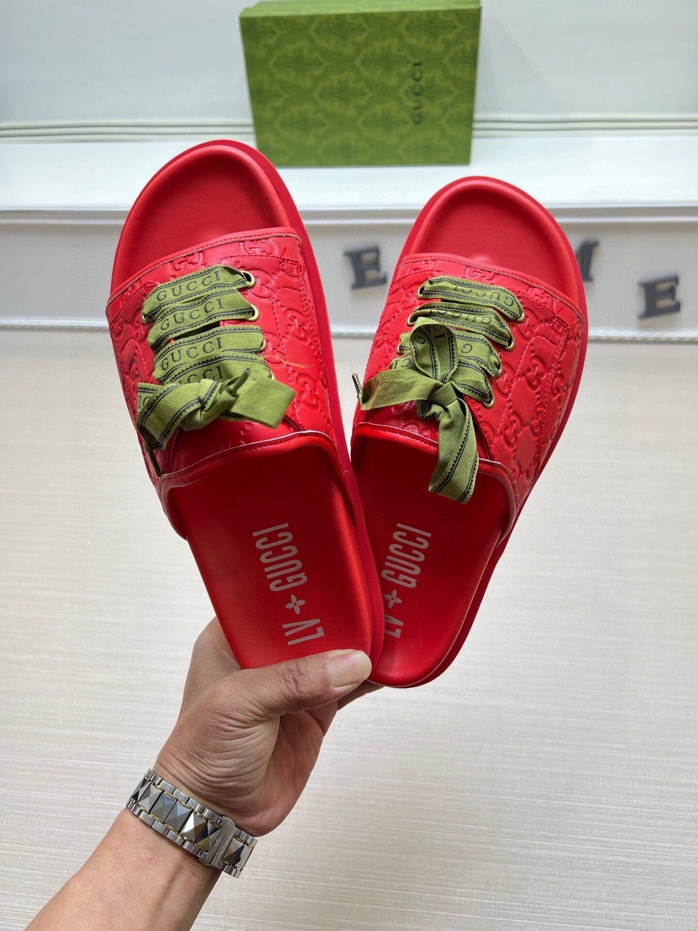 5WB242ZDE Stylish Slippers