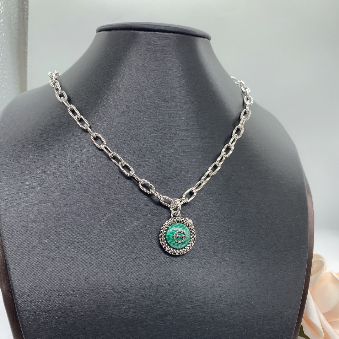 175RB40XDE Stylish  Necklaces . Bracelets