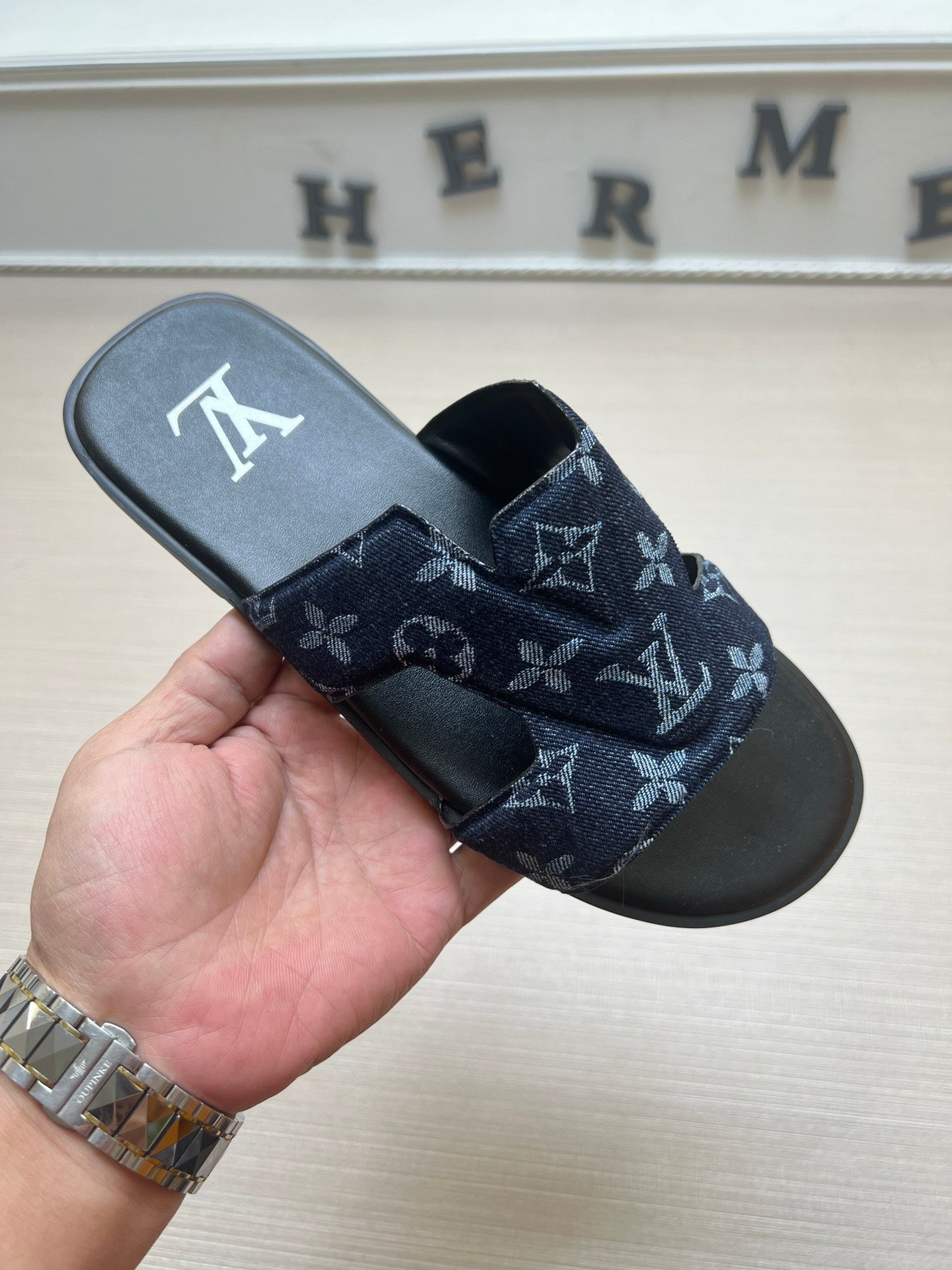 54E29ZDE Stylish slippers