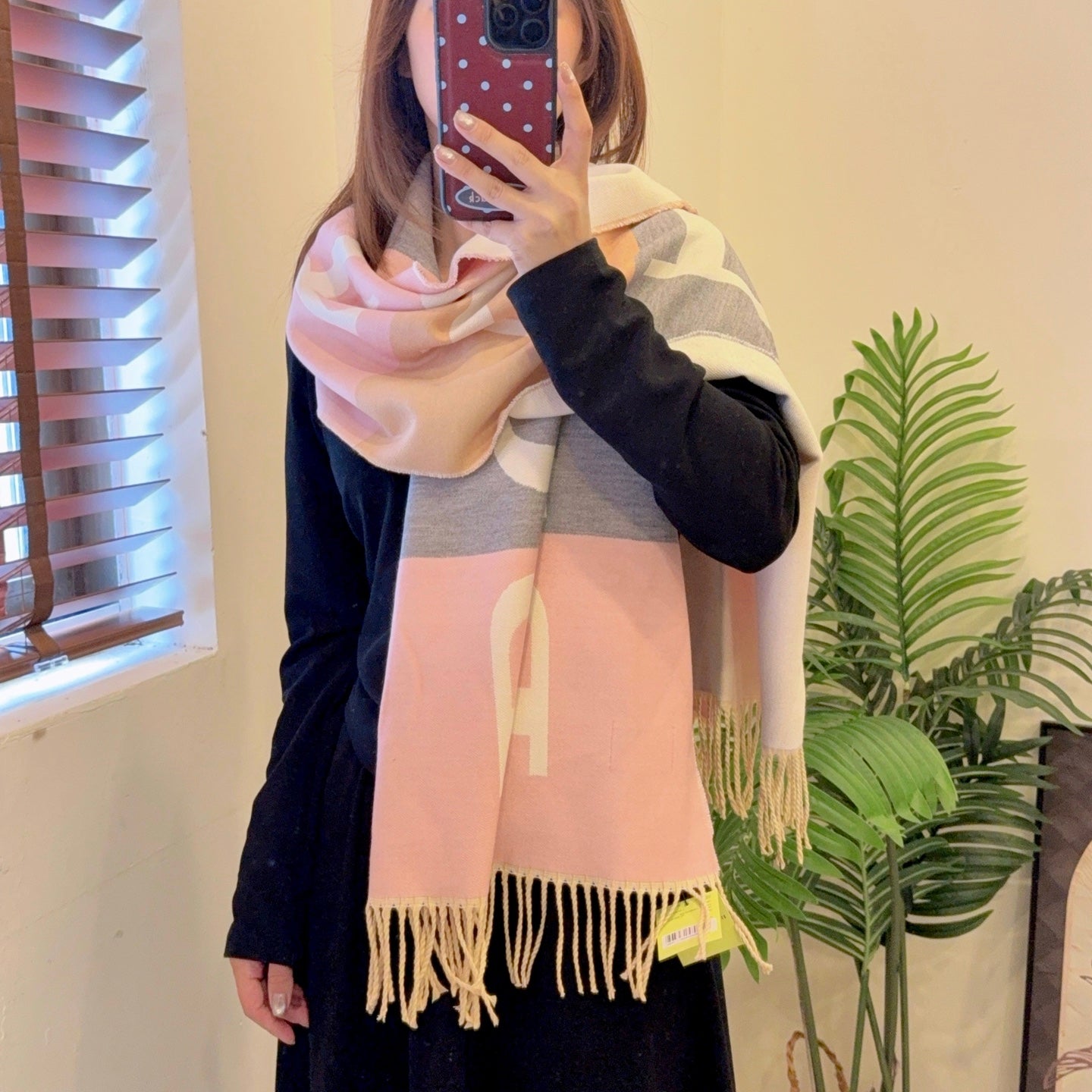 175RR16WDE Stylish Winter Scarves