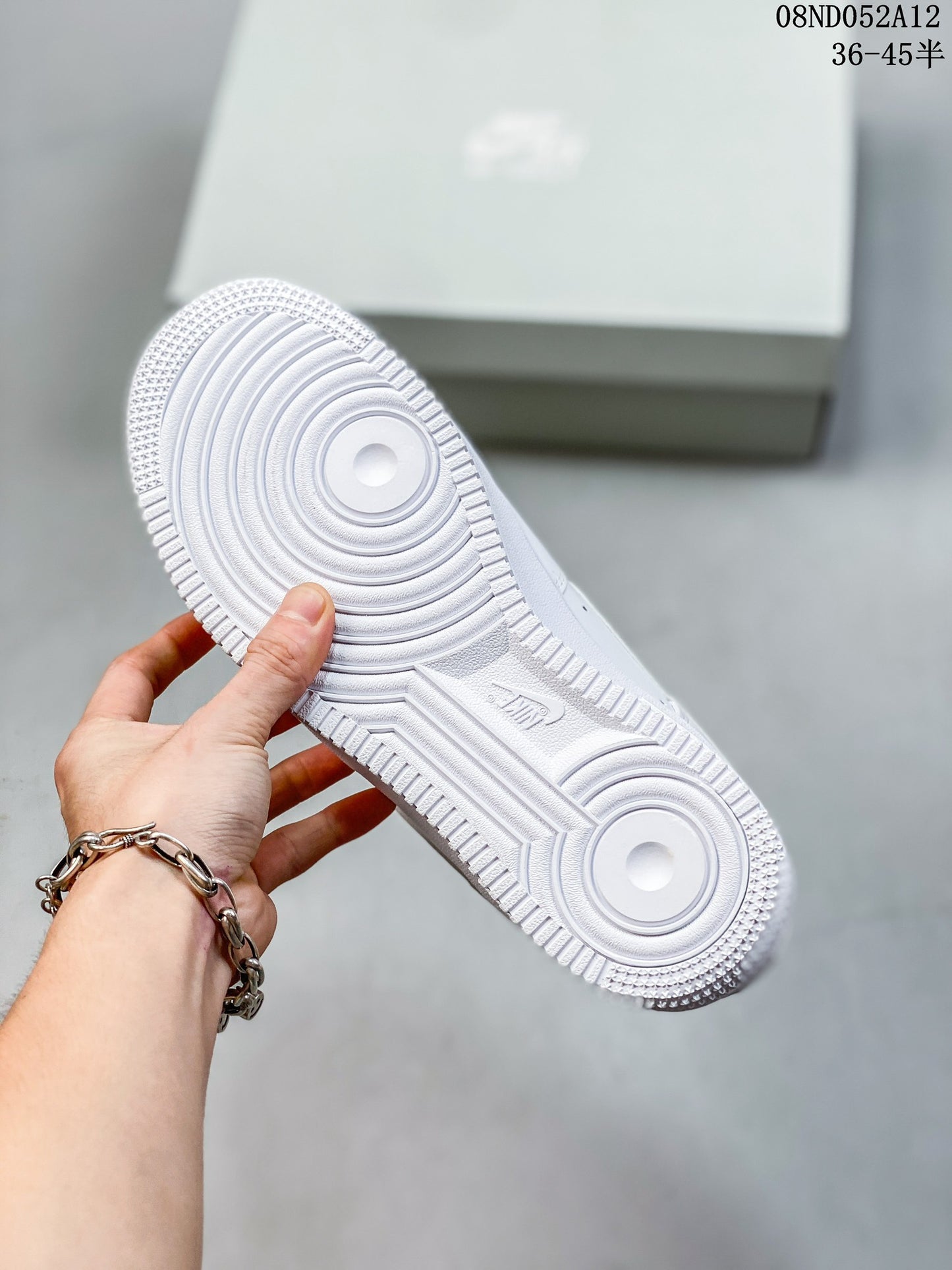 4YN34ZDE Stylish Sneakers (No Box, August-October Big Sale)