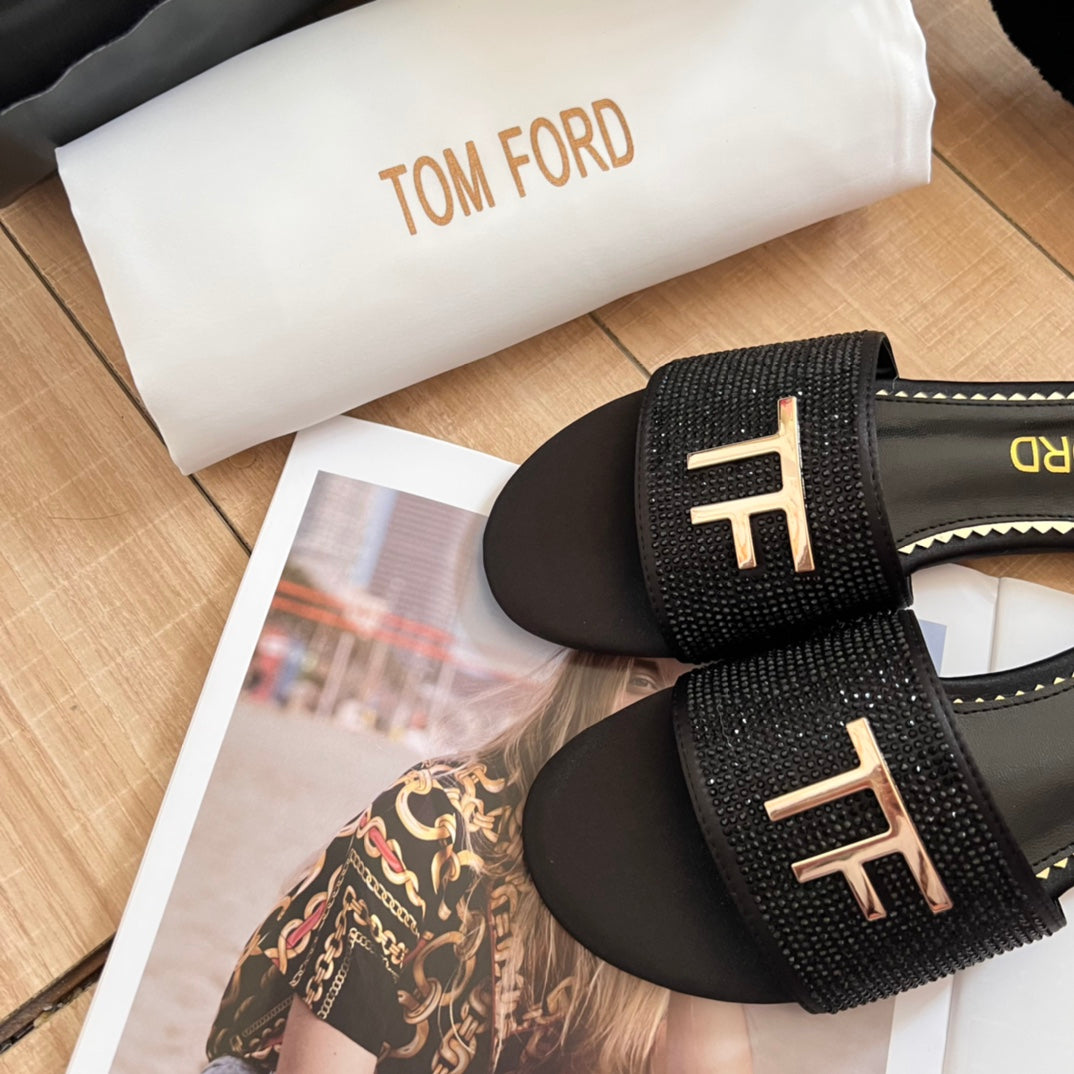 14A89ZDE Stylish Slippers